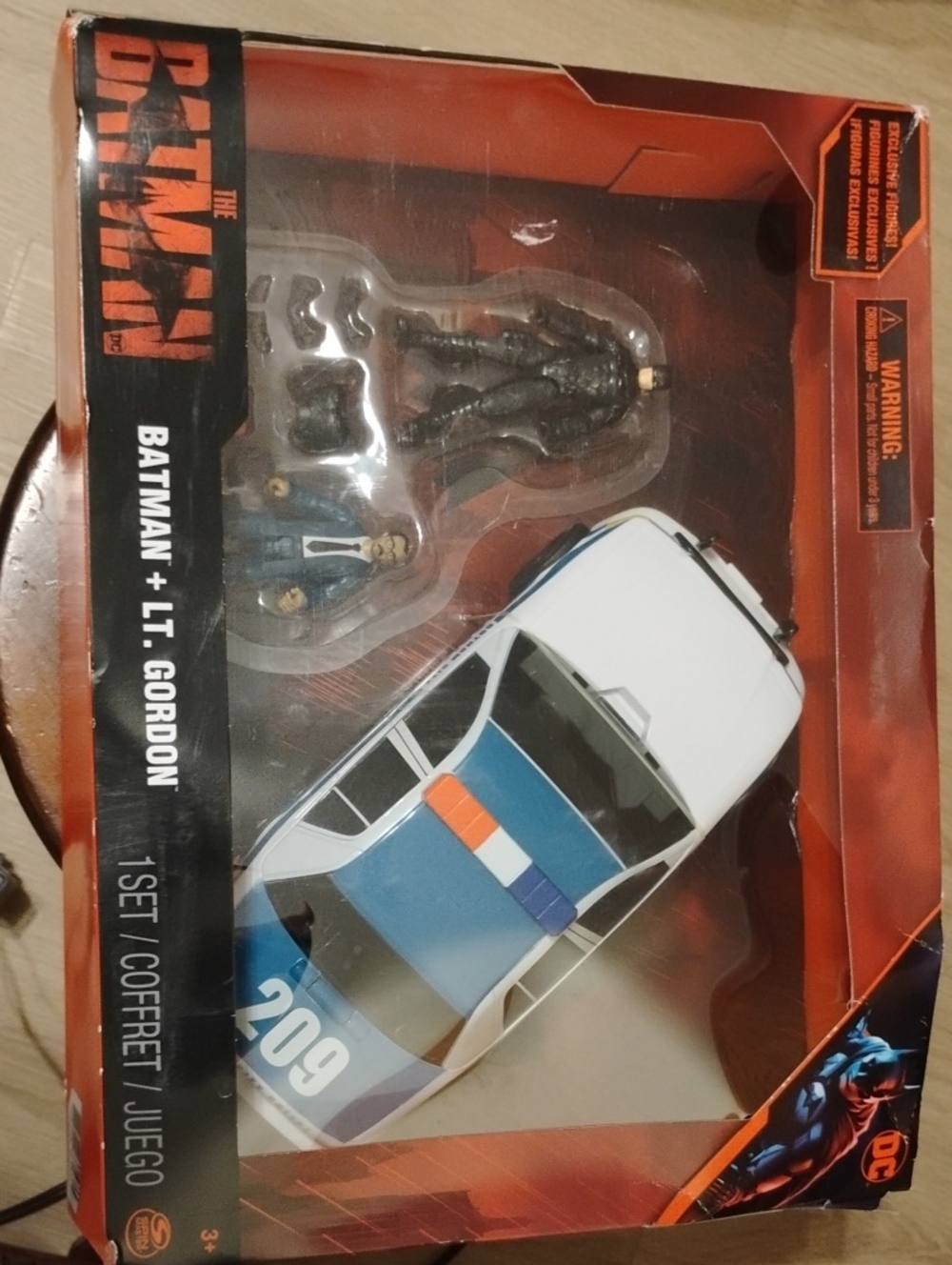 (D-14) Batman + Gordon Action Figure & Vehicle Set